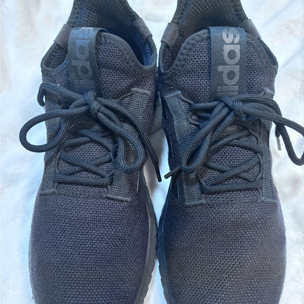 Adidas Men's Dark Gray Sneakers